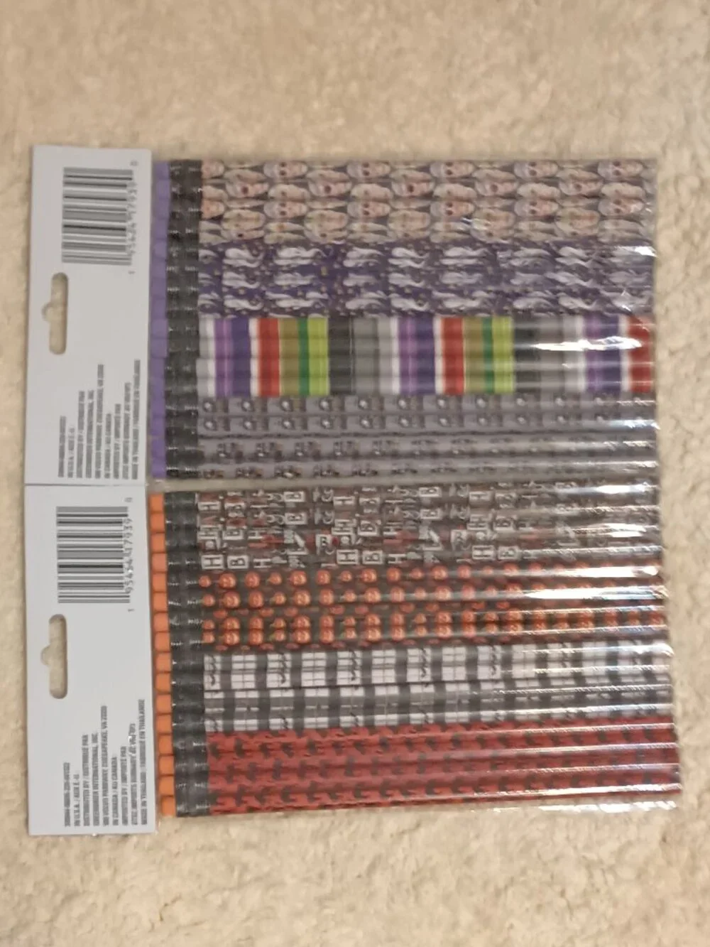 A Bundle of New Halloween Novelty Items for a Classroom Party (121 pieces)